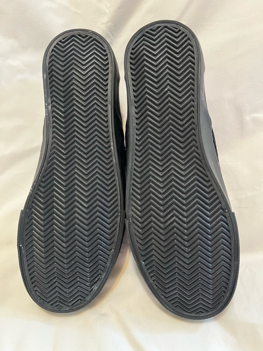 NWT Zoo York Black Slip-On Sneakers with Vibrant Tropical Print - Picture 11 of 11